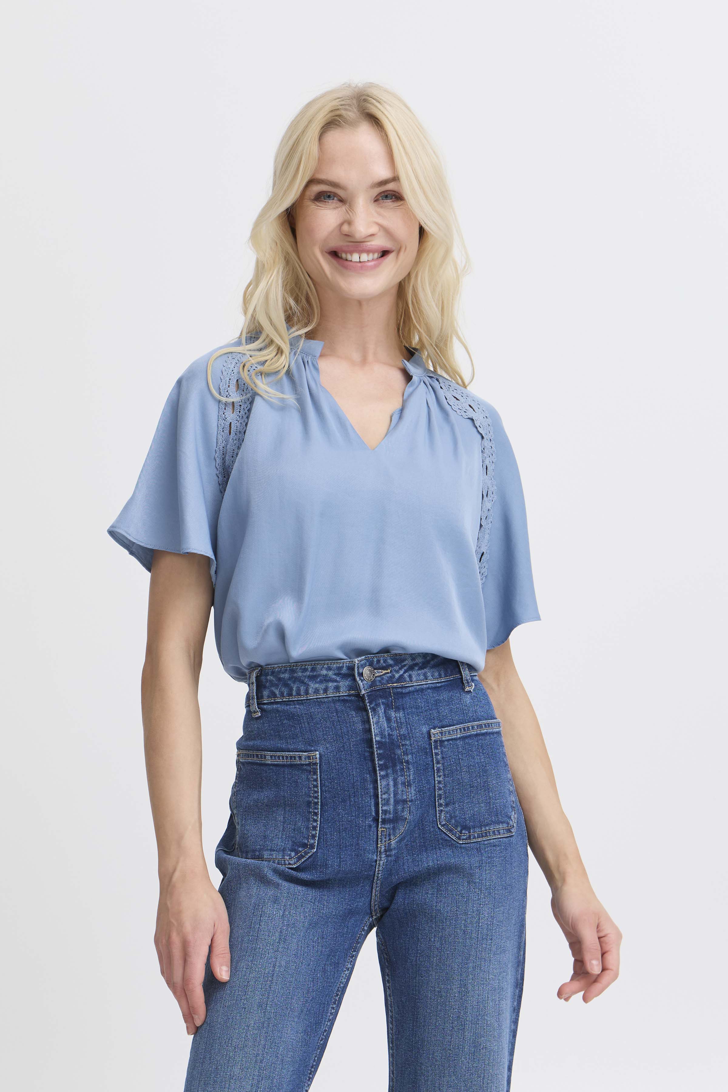 b.young BYHACCA Blouse - Blauw - grootte 42 vor Vrouwen