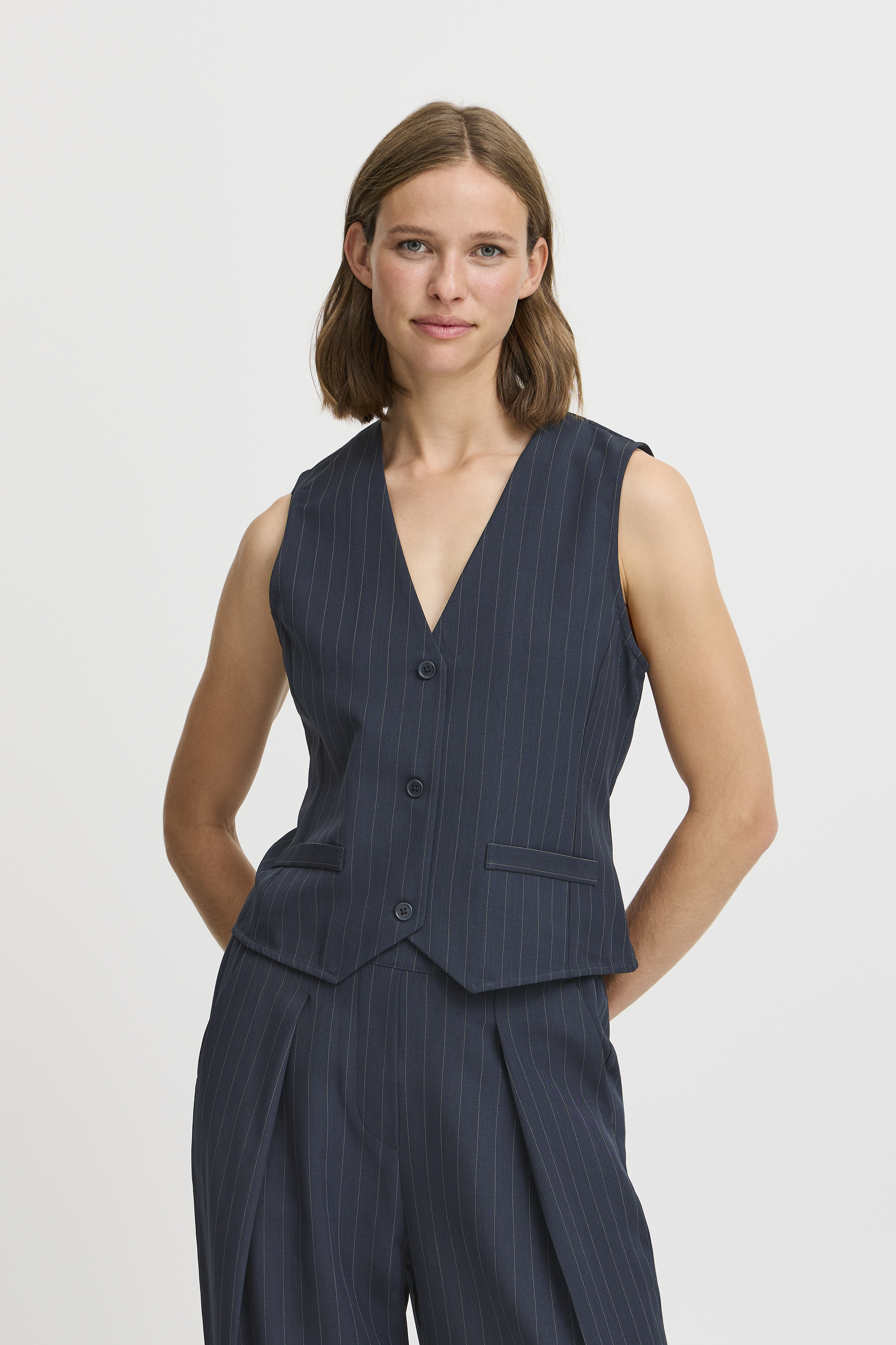 b.young BYMMIDDE Vest - Blauw - grootte 34 vor Vrouwen